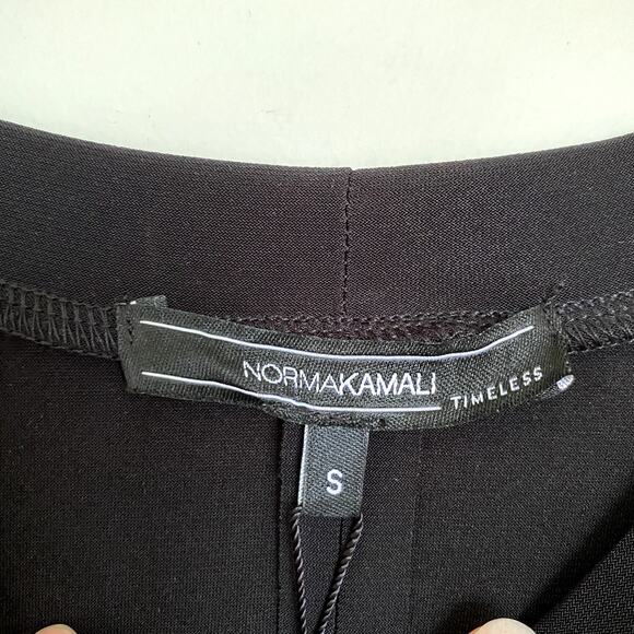 NWT Norma Kamali Timeless Crew Neck Short Sleeve Swing Dress in Black Small - Picture 2 of 6